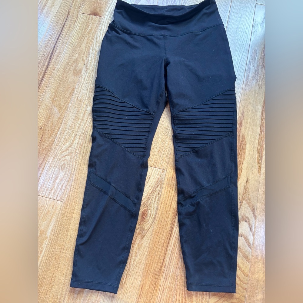 High waisted elevated old navy leggings discontinued style